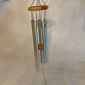 NWOT Metal and Wood Wind Chimes